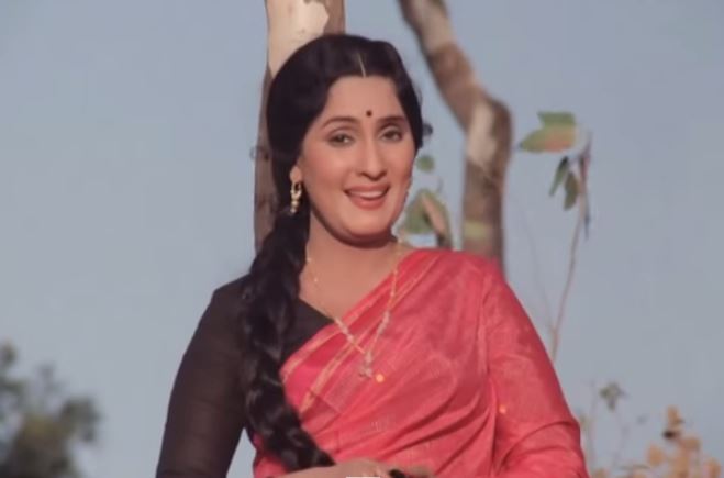 Hot Bikni Marathi Actress Alka Kubal Image Only