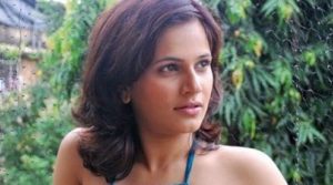 Hruta Durgule Biography Photos Wiki Age Married Husband