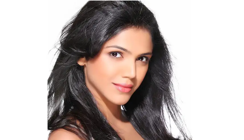 shriya pilgaonkar Marathi actress