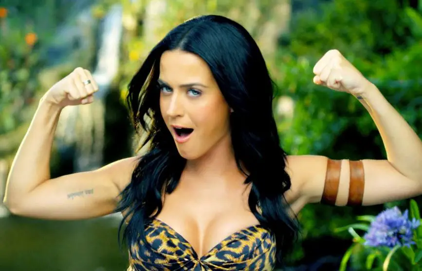 Katy Perry Calientes Medidas