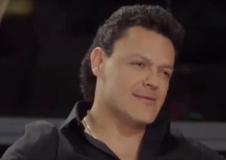 Pedro Fernandez Estatura Altura Edad Esposa Pareja Padres Hijas