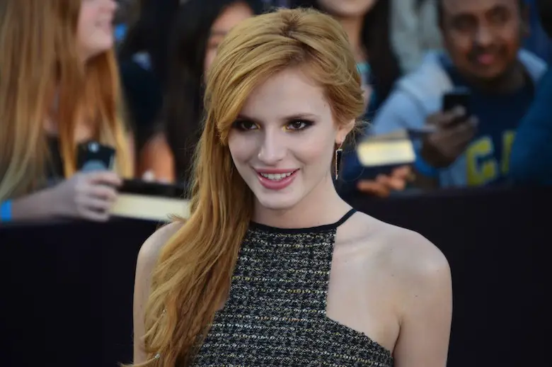 Bella Thorne altezza