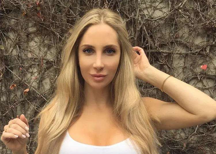 Amanda Elise Lee Photos