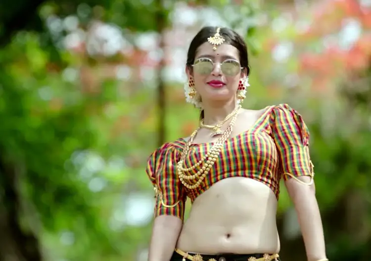 ena saha navel