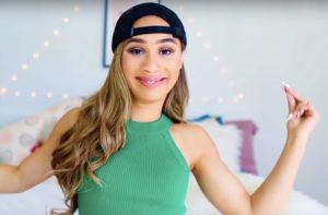 Eva Gutowski Age, Sister, Ethnicity, Mom, Parents, Boyfriend, Dad, Book