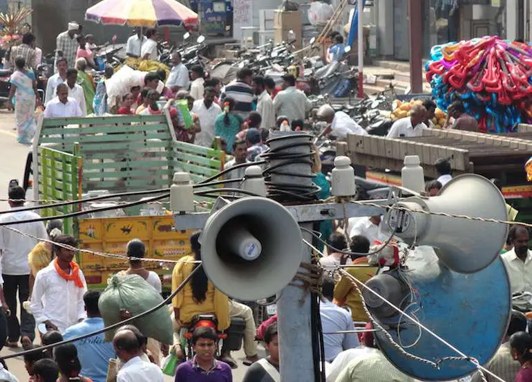 essay on noise pollution in marathi