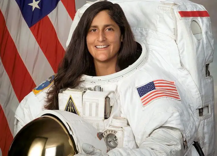 Sunita Williams Biography in Marathi Mahiti