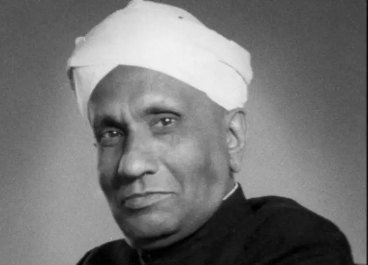 dr cv raman information in marathi