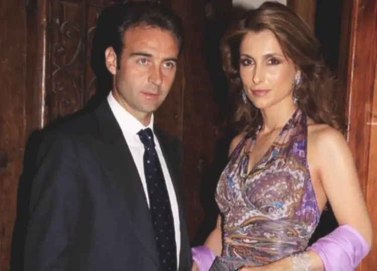 enrique ponce y paloma cuevas vestidos