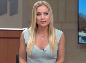 Ivory Hecker Fox 26 / Houston Fox reporter says she's been secretly recording ... : Fox 26 reporter ivory hecker while on air accuses fox corp.