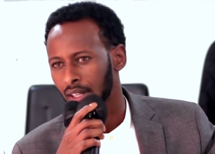 Ahmed Hirsi Photos