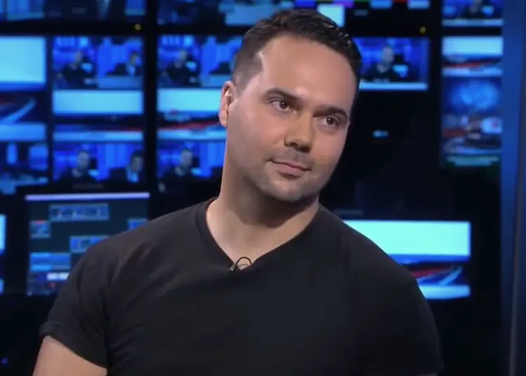 Aaron Bastani Photos