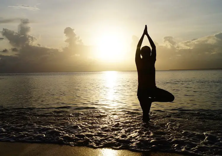 Surya Namaskar Mahiti Marathi