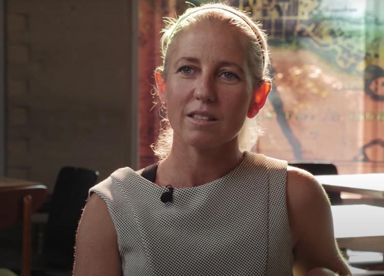 Angela Cullen Age, Wiki, Husband, Married, Bio, Salary, Family ...